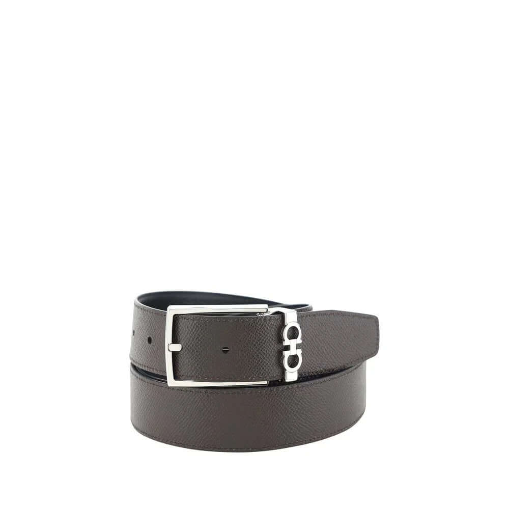 Reversible black calf leather belt showcasing elegant design and durable craftsmanship.