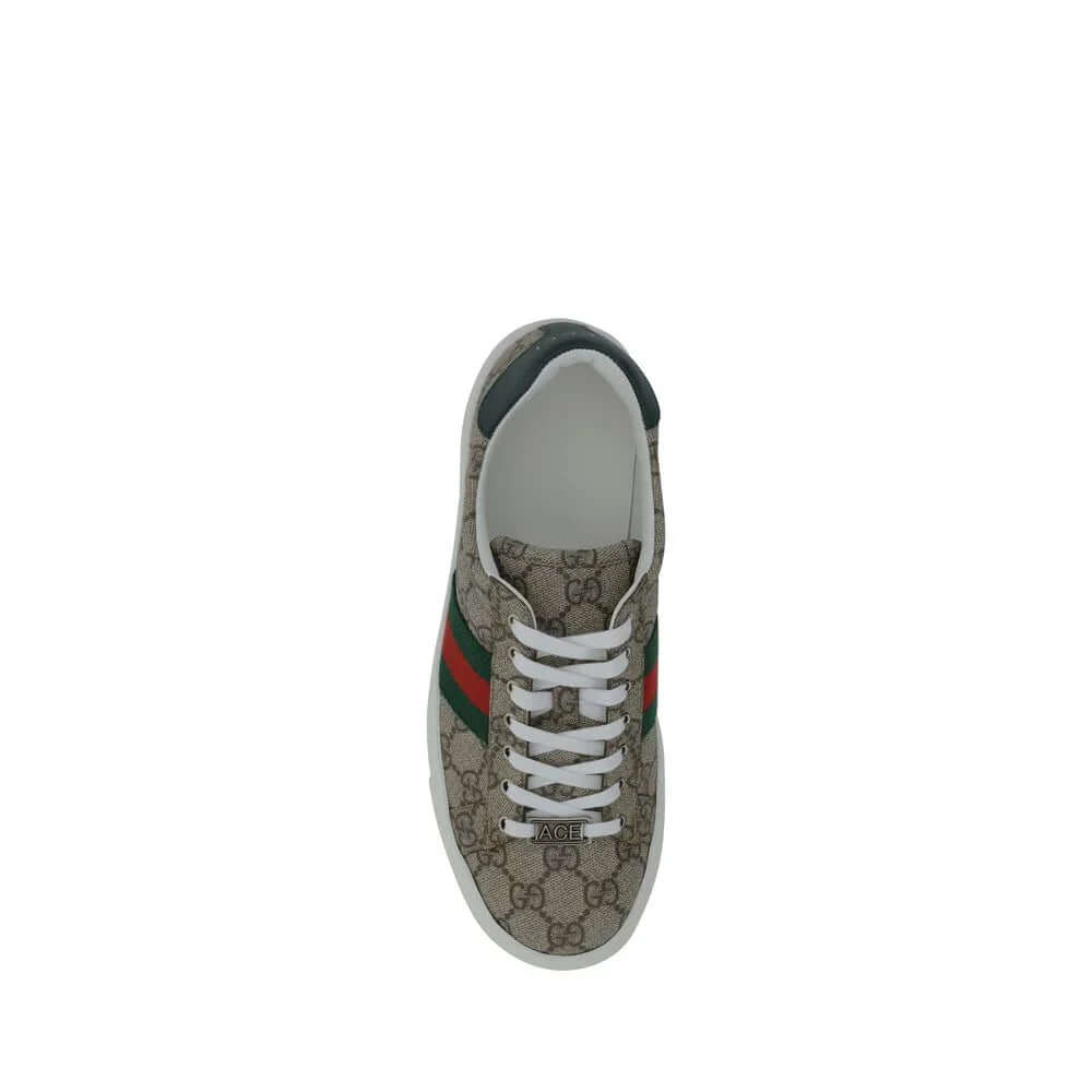 Multicolor low top sneakers by Gucci featuring a lace-up closure and classic round toe design.
