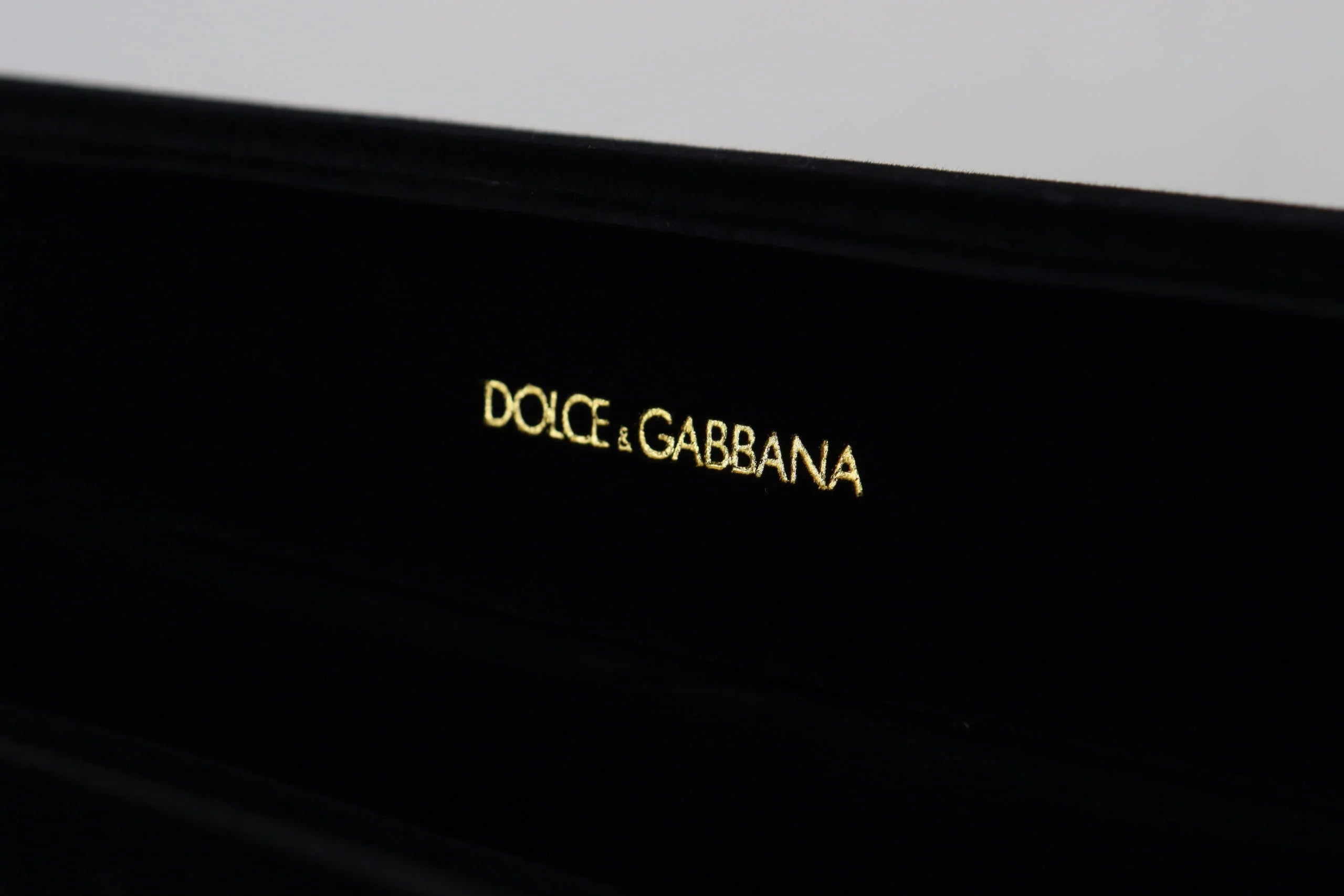 Black Velvet Logo Plaque Storage Bracelet Jewelry Box